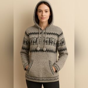 UNISEX Gray Hooded Alpaca Sweater with Peruvien Unique Pattern
